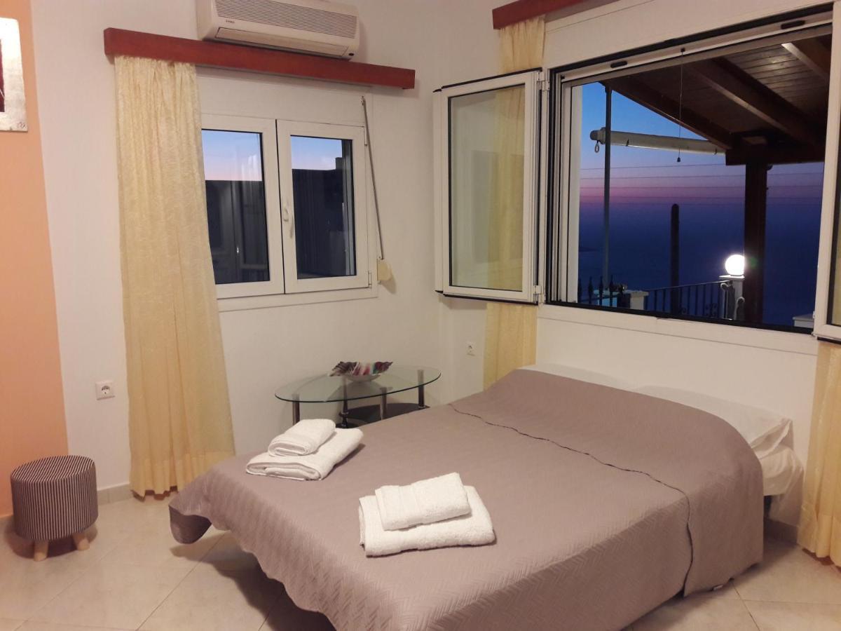 Apartment Roussa's View